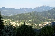 12 Vista sulla Val Brembilla